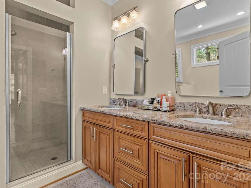 3015 Hickory Nut Trail, Hendersonville, NC 28739.  MLS# CAR4245867, YatesRealty ID 6563. 