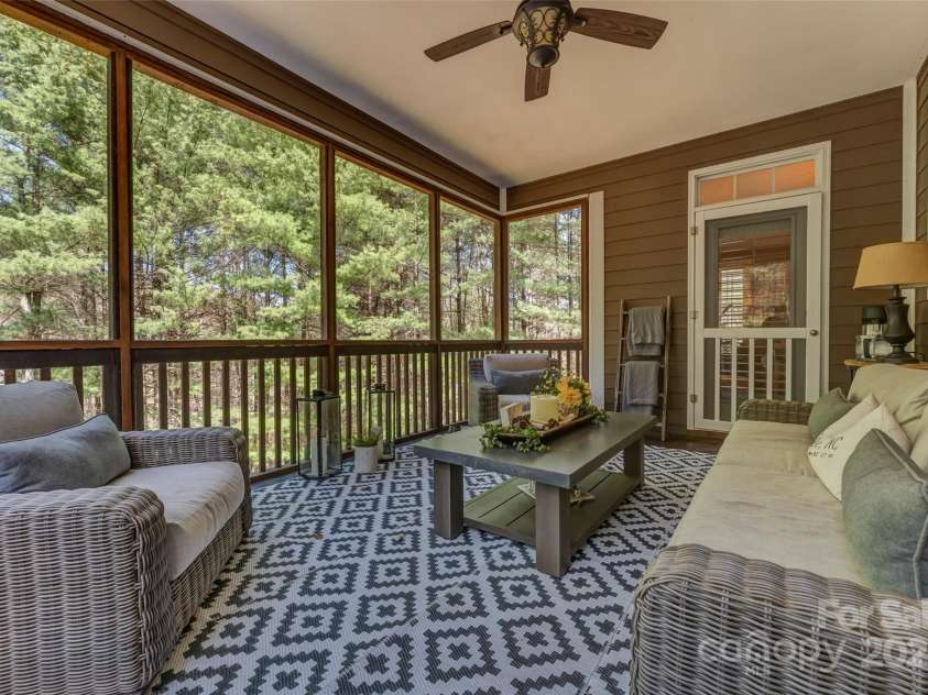 3015 Hickory Nut Trail, Hendersonville, NC 28739.  MLS# CAR4245867, YatesRealty ID 6563. 