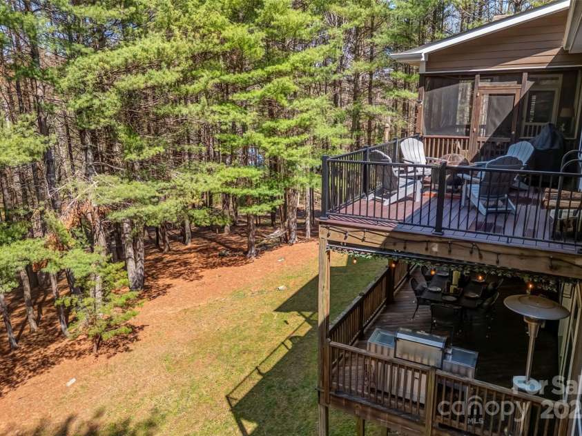 3015 Hickory Nut Trail, Hendersonville, NC 28739.  MLS# CAR4245867, YatesRealty ID 6563. 