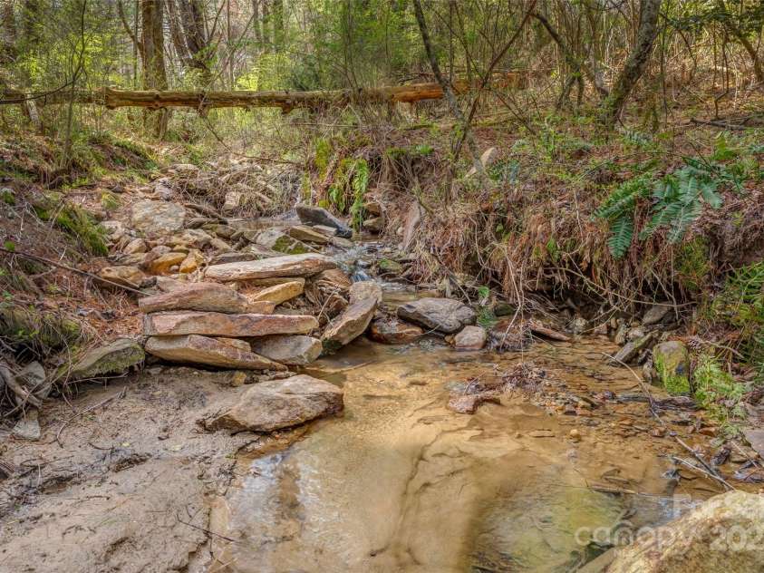 3015 Hickory Nut Trail, Hendersonville, NC 28739.  MLS# CAR4245867, YatesRealty ID 6563. 