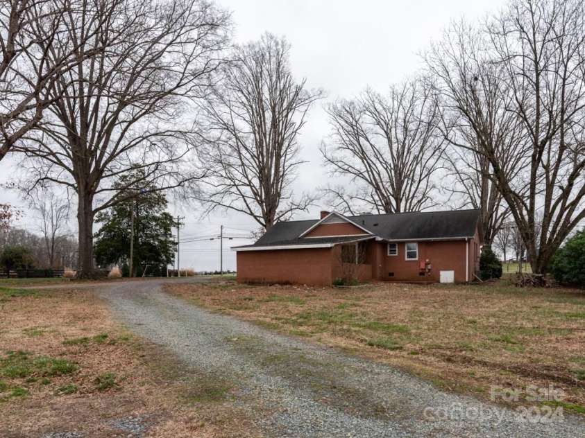12560 Highway 601 Highway, Midland, NC 28107.  MLS# CAR4144588, YatesRealty ID 6565. 