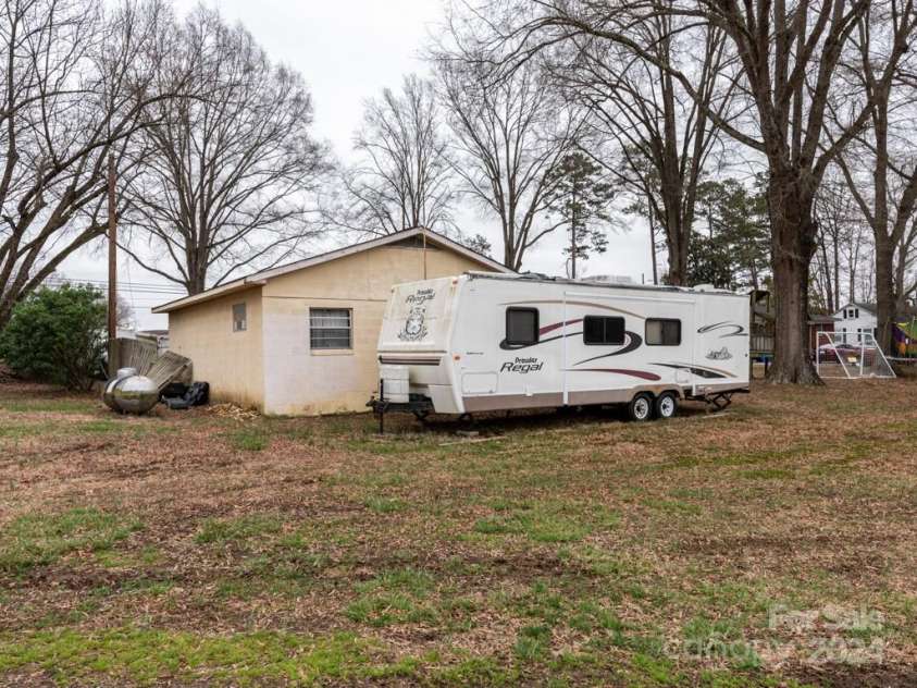12560 Highway 601 Highway, Midland, NC 28107.  MLS# CAR4144588, YatesRealty ID 6565. 