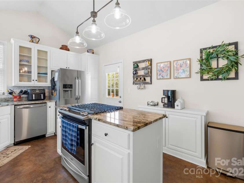 102 Northshore Drive, Cherryville, NC 28021.  MLS# CAR4245943, YatesRealty ID 6566. 