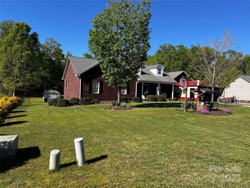 1280 Weatherby Drive, Salisbury, NC 28146.  MLS# CAR4235380, YatesRealty ID 6568. 