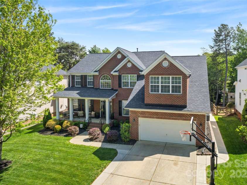 9715 Aragorn Lane, Charlotte, NC 28269.  MLS# CAR4247719, YatesRealty ID 6569. 