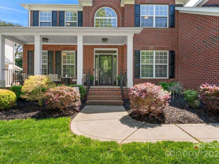 9715 Aragorn Lane, Charlotte, NC 28269.  MLS# CAR4247719, YatesRealty ID 6569. 