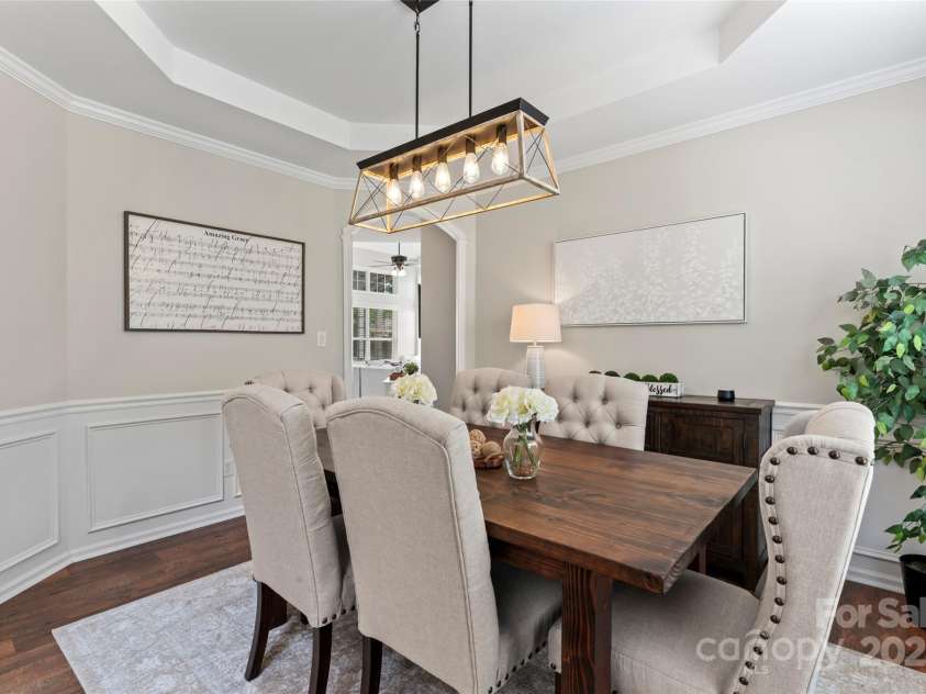 9715 Aragorn Lane, Charlotte, NC 28269.  MLS# CAR4247719, YatesRealty ID 6569. 