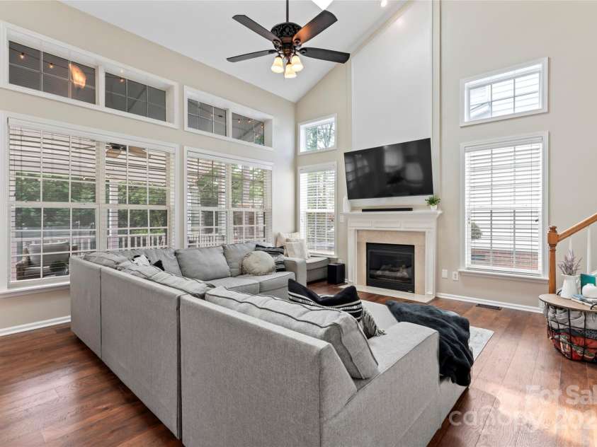 9715 Aragorn Lane, Charlotte, NC 28269.  MLS# CAR4247719, YatesRealty ID 6569. 