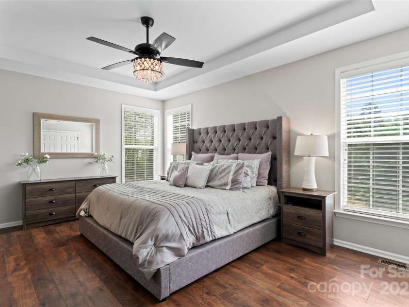 9715 Aragorn Lane, Charlotte, NC 28269.  MLS# CAR4247719, YatesRealty ID 6569. 