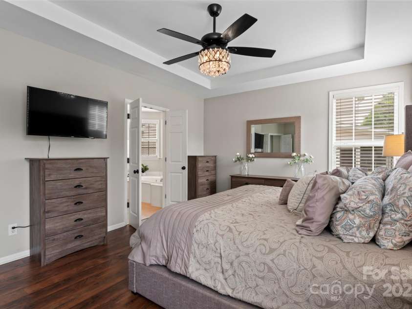 9715 Aragorn Lane, Charlotte, NC 28269.  MLS# CAR4247719, YatesRealty ID 6569. 