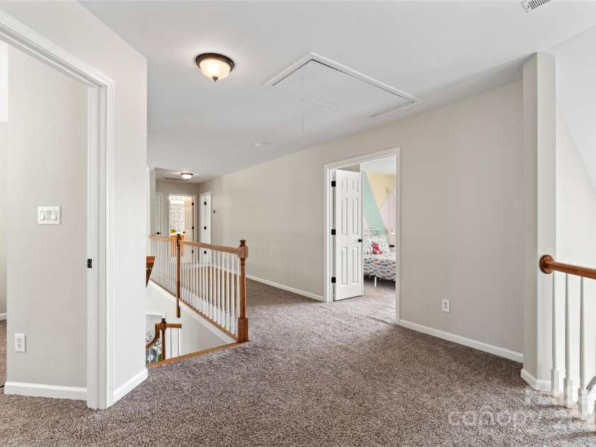 9715 Aragorn Lane, Charlotte, NC 28269.  MLS# CAR4247719, YatesRealty ID 6569. 