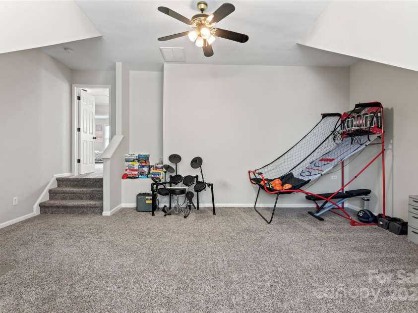 9715 Aragorn Lane, Charlotte, NC 28269.  MLS# CAR4247719, YatesRealty ID 6569. 