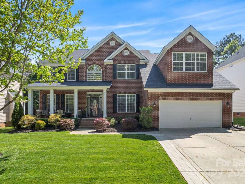 9715 Aragorn Lane, Charlotte, NC 28269.  MLS# CAR4247719, YatesRealty ID 6569. 