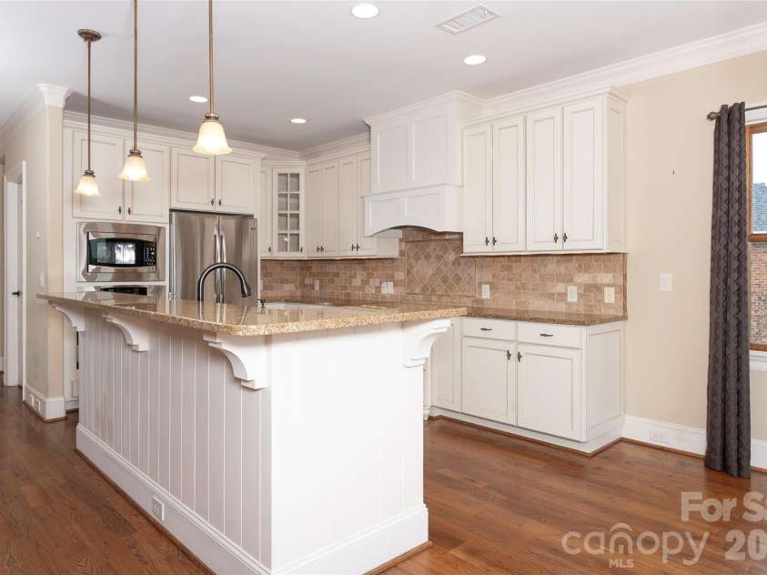 177 Reserve Drive, Mocksville, NC 27028.  MLS# CAR4356056, YatesRealty ID 6570. 