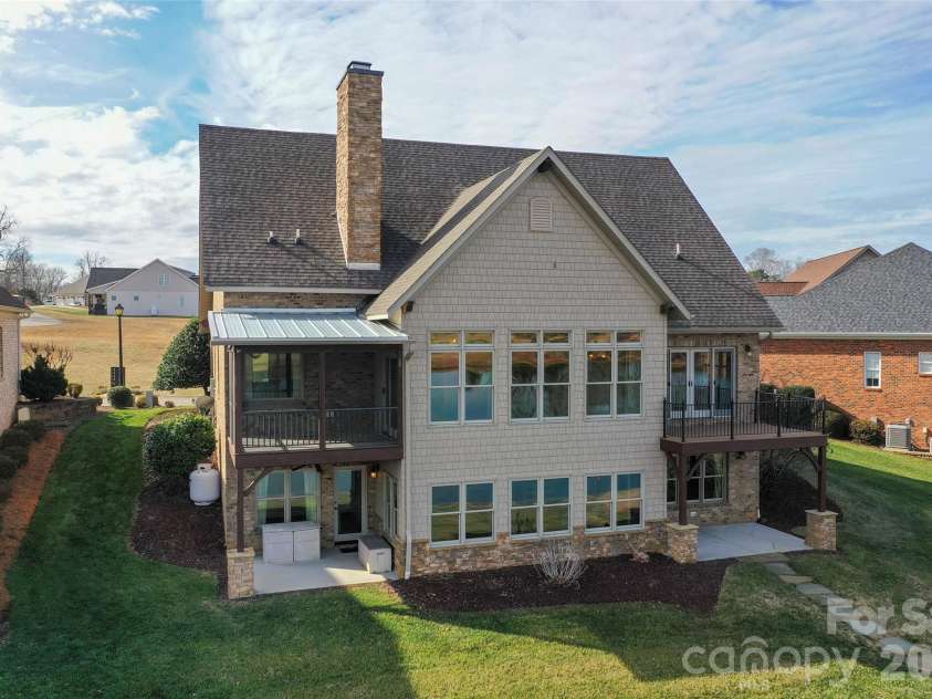 177 Reserve Drive, Mocksville, NC 27028.  MLS# CAR4356056, YatesRealty ID 6570. 
