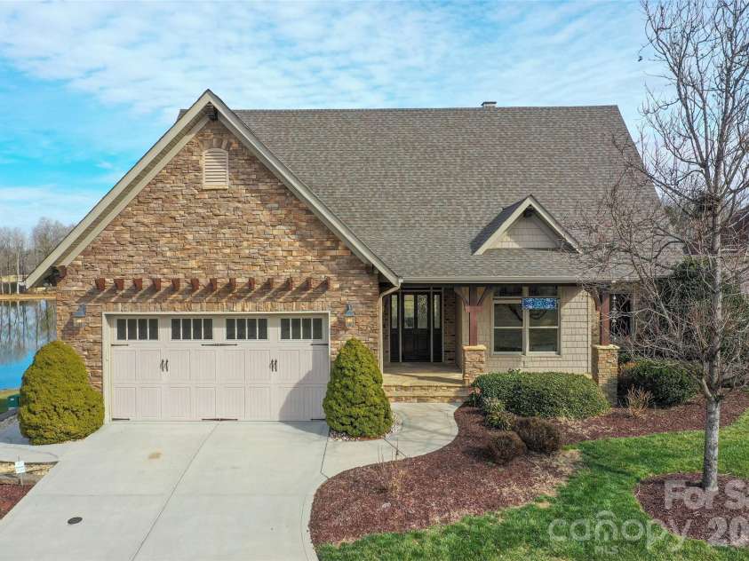 177 Reserve Drive, Mocksville, NC 27028.  MLS# CAR4356056, YatesRealty ID 6570. 