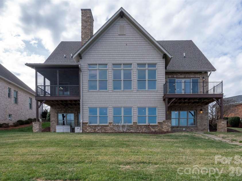 177 Reserve Drive, Mocksville, NC 27028.  MLS# CAR4356056, YatesRealty ID 6570. 
