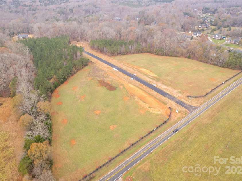 1502 Baileys Run, Gastonia, NC 28056.  MLS# CAR4210124, YatesRealty ID 6571. 