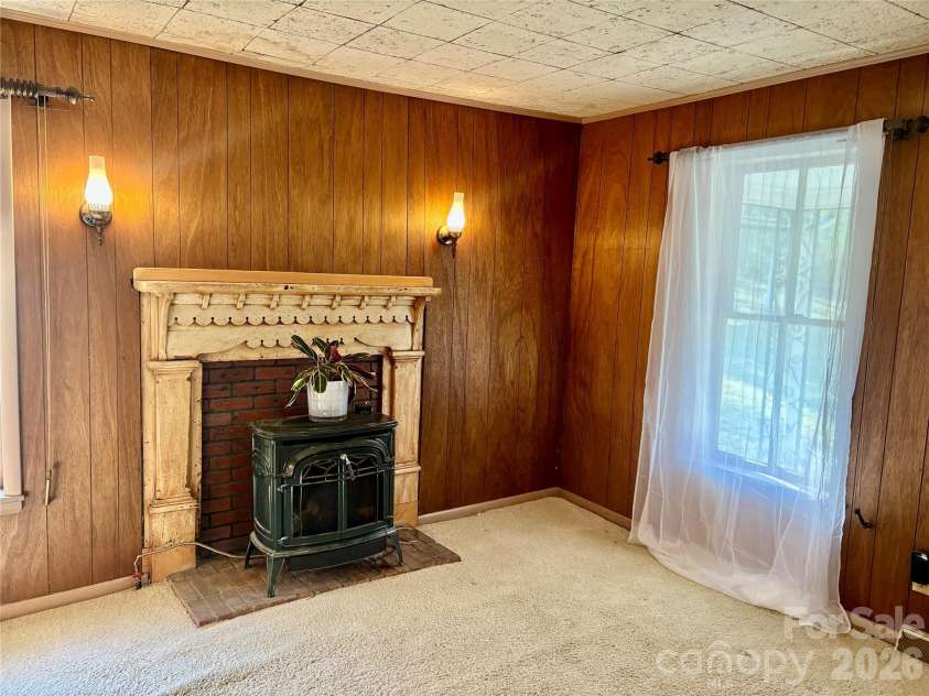 67 Shawnee Trail, Asheville, NC 28805.  MLS# CAR4331437, YatesRealty ID 6571. 