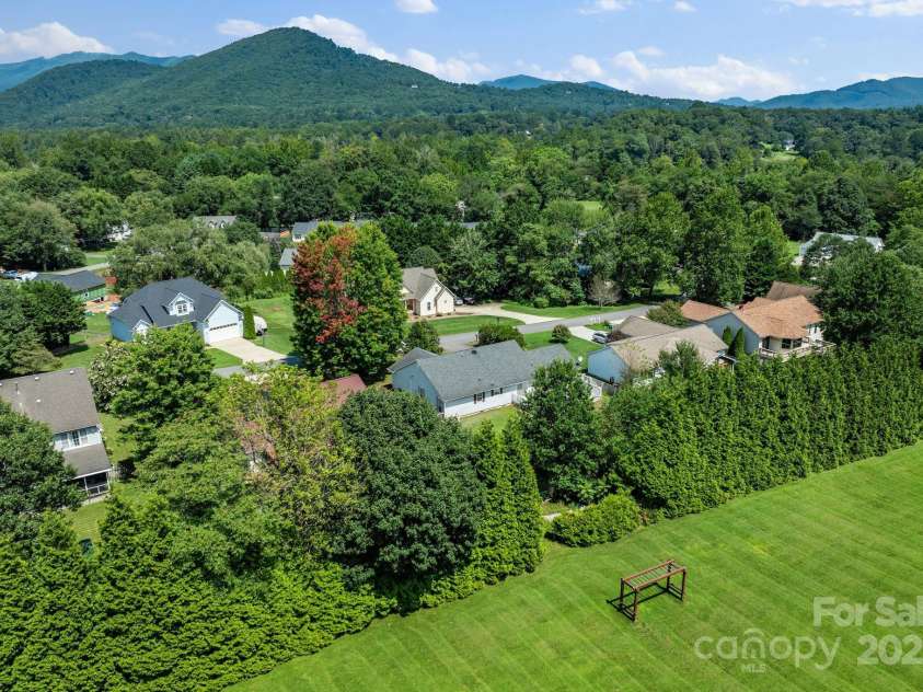 27 Eden Glen Road, Black Mountain, NC 28711.  MLS# CAR4292054, YatesRealty ID 6572. 