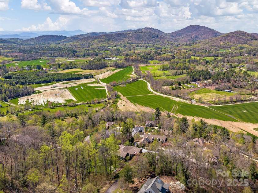 125 Lindsley Court, Hendersonville, NC 28792.  MLS# CAR4245651, YatesRealty ID 6574. 