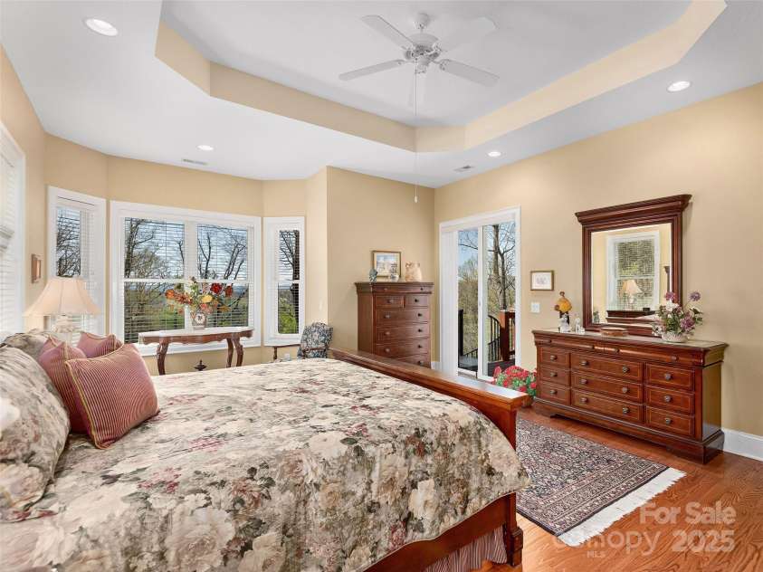 125 Lindsley Court, Hendersonville, NC 28792.  MLS# CAR4245651, YatesRealty ID 6574. Primary Bedroom