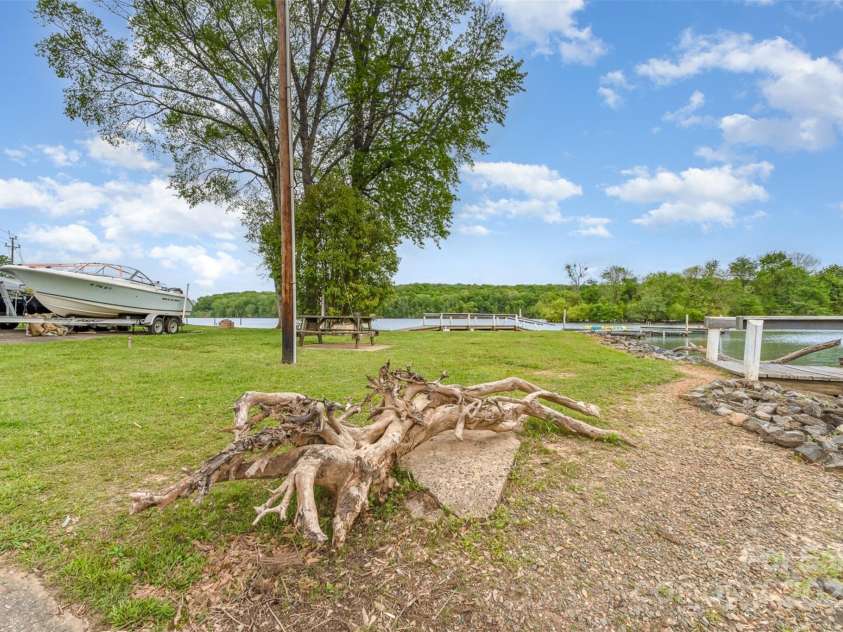 1424 River Drive, Belmont, NC 28012.  MLS# CAR4247236, YatesRealty ID 6575. 