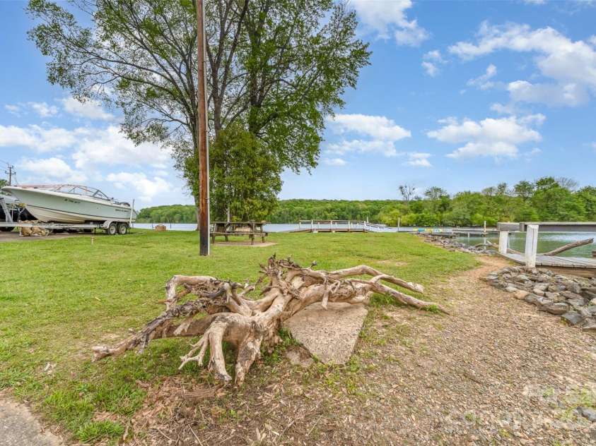 1424 River Drive, Belmont, NC 28012.  MLS# CAR4247236, YatesRealty ID 6575. 