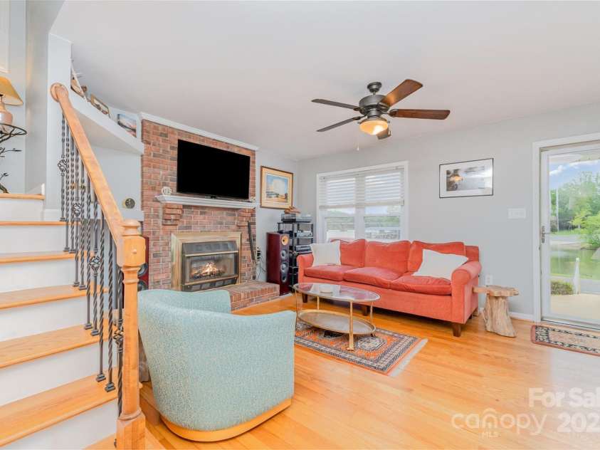 1424 River Drive, Belmont, NC 28012.  MLS# CAR4247236, YatesRealty ID 6575. 