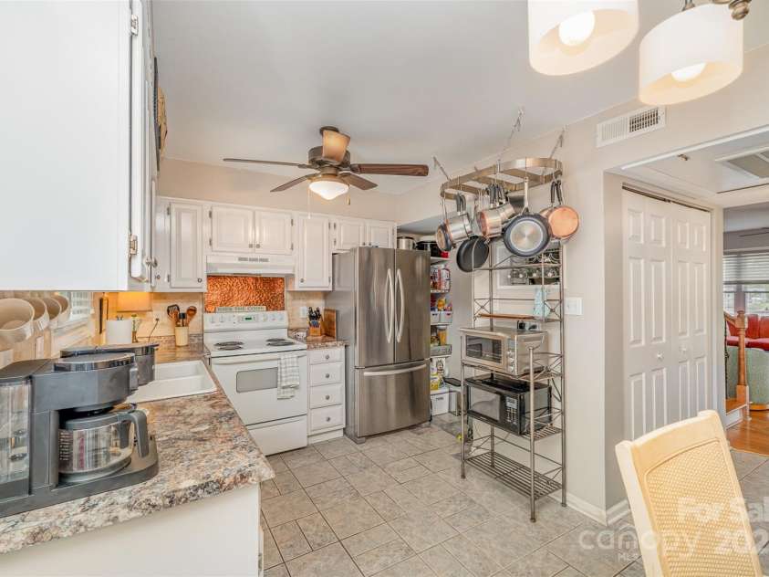 1424 River Drive, Belmont, NC 28012.  MLS# CAR4247236, YatesRealty ID 6575. 