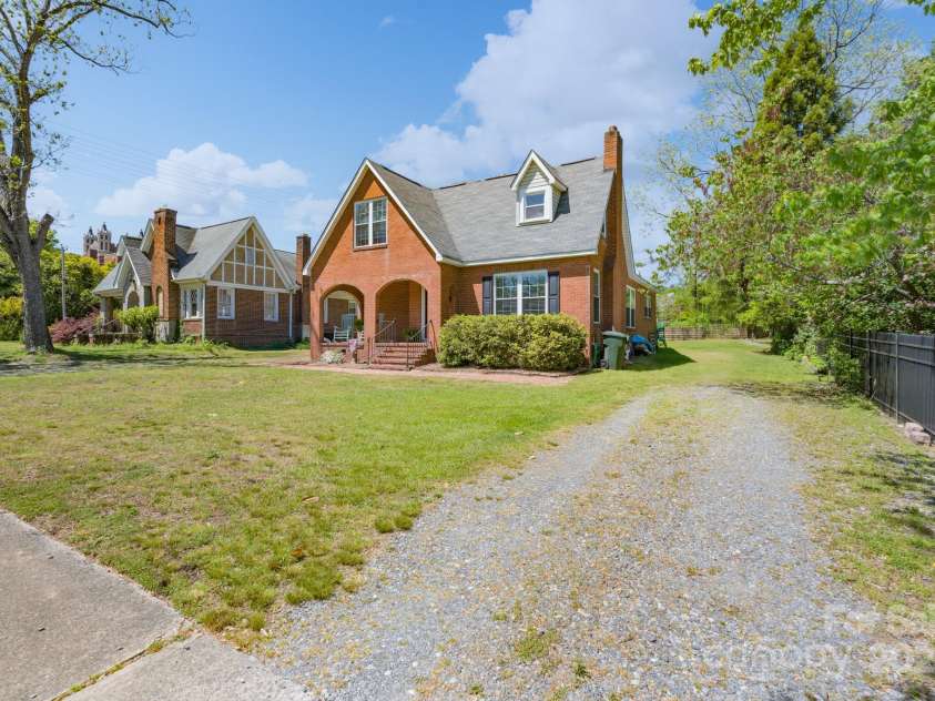 709 Myrtle Drive, Rock Hill, SC 29730.  MLS# CAR4248526, YatesRealty ID 6577. 