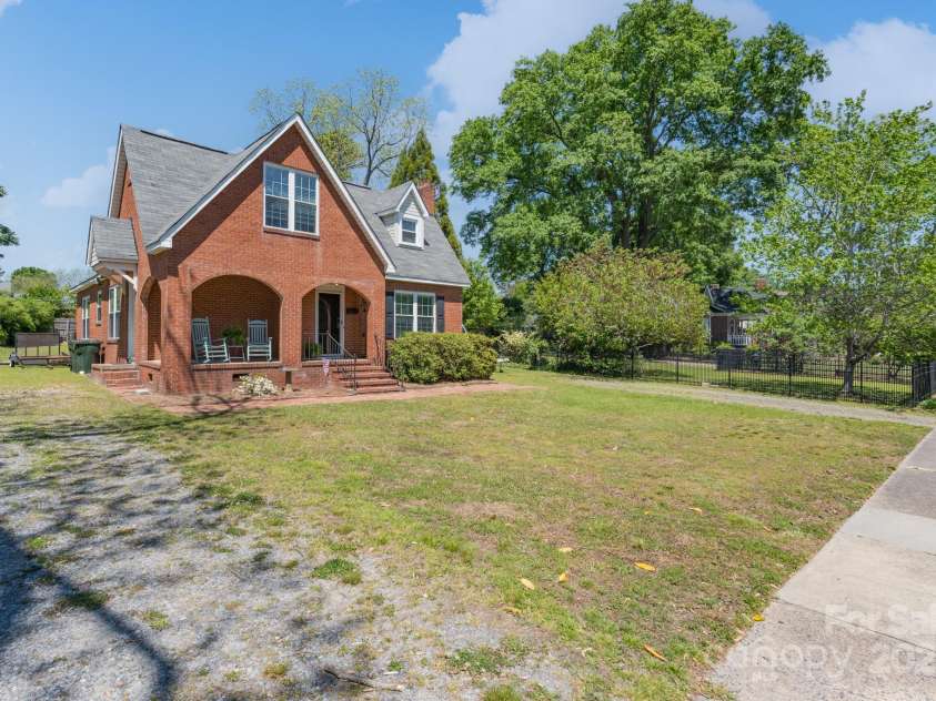 709 Myrtle Drive, Rock Hill, SC 29730.  MLS# CAR4248526, YatesRealty ID 6577. 