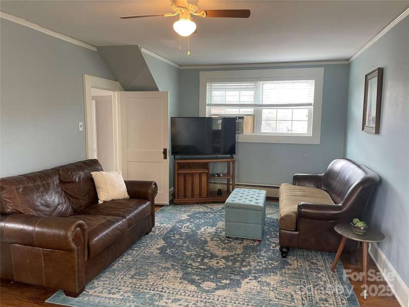 709 Myrtle Drive, Rock Hill, SC 29730.  MLS# CAR4248526, YatesRealty ID 6577. Apartment Living Room
