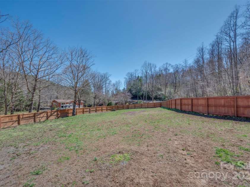 121 Julian Way, Lake Lure, NC 28746.  MLS# CAR4211123, YatesRealty ID 6578. 