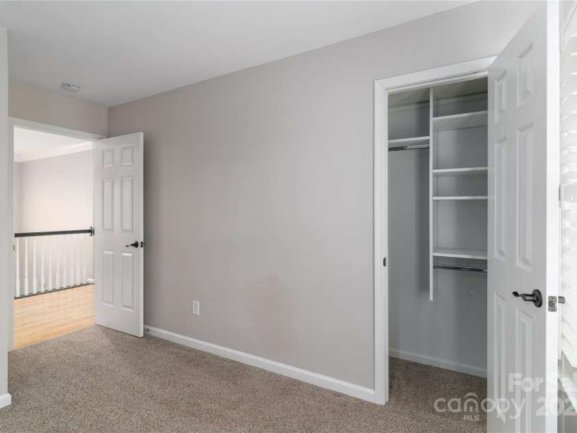 108 Kinderston Drive, Davidson, NC 28036.  MLS# CAR4242010, YatesRealty ID 6579. 