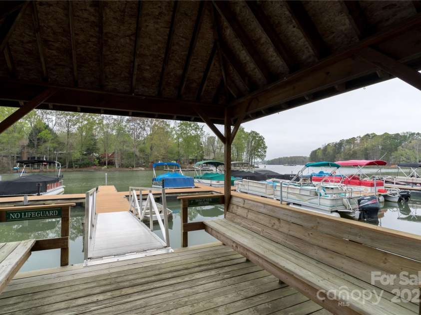 108 Kinderston Drive, Davidson, NC 28036.  MLS# CAR4242010, YatesRealty ID 6579. 