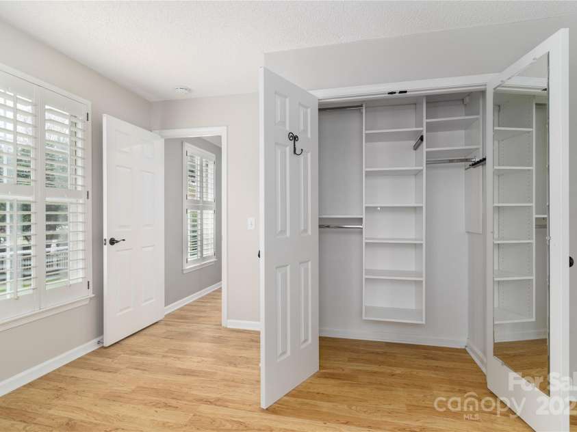 108 Kinderston Drive, Davidson, NC 28036.  MLS# CAR4242010, YatesRealty ID 6579. Custom Closets