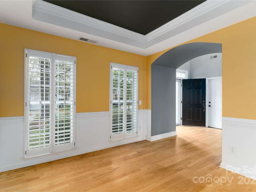 108 Kinderston Drive, Davidson, NC 28036.  MLS# CAR4242010, YatesRealty ID 6579. Trey ceiling in Dining Room.
