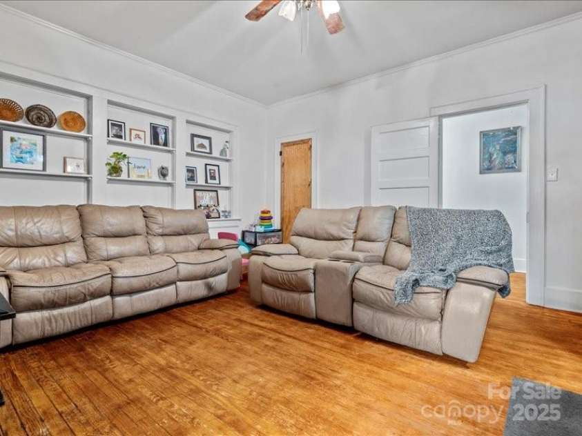 430 3rd Street, Cheraw, SC 29520.  MLS# CAR4266594, YatesRealty ID 658. 