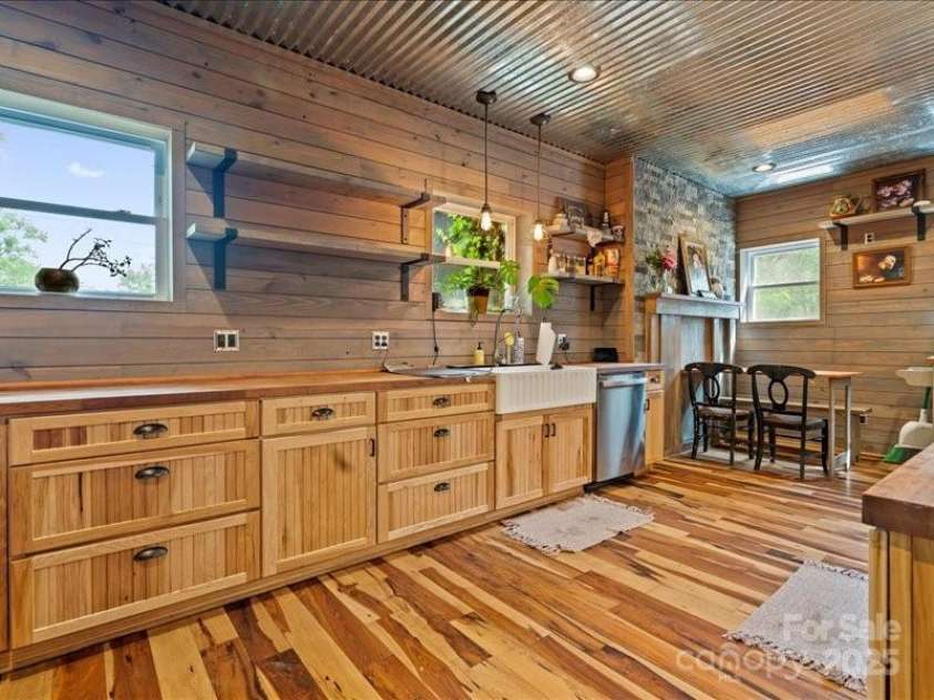 430 3rd Street, Cheraw, SC 29520.  MLS# CAR4266594, YatesRealty ID 658. 