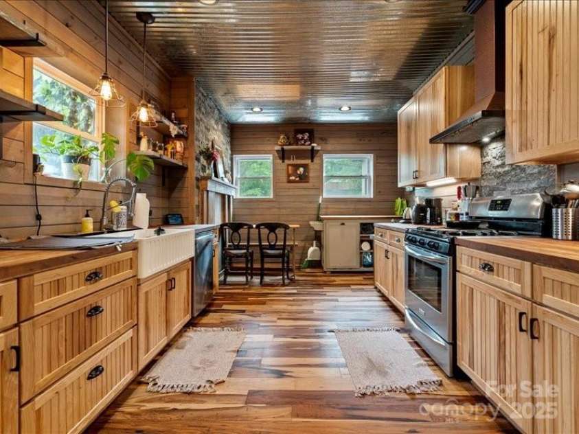 430 3rd Street, Cheraw, SC 29520.  MLS# CAR4266594, YatesRealty ID 658. 