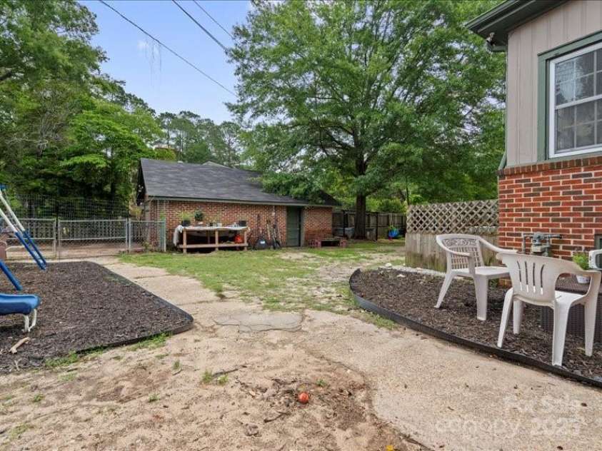 430 3rd Street, Cheraw, SC 29520.  MLS# CAR4266594, YatesRealty ID 658. 