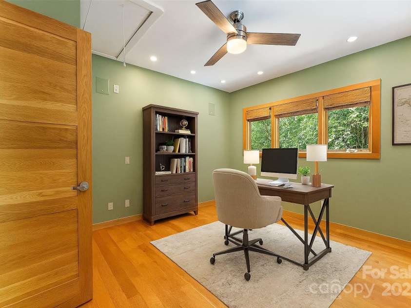 500 Oleta Mill Trail, Hendersonville, NC 28792.  MLS# CAR4283738, YatesRealty ID 658. Office/bedroom 2