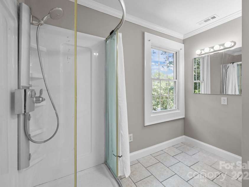 550 Woodleaf Barber Road, Cleveland, NC 27013.  MLS# CAR4274391, YatesRealty ID 658. 