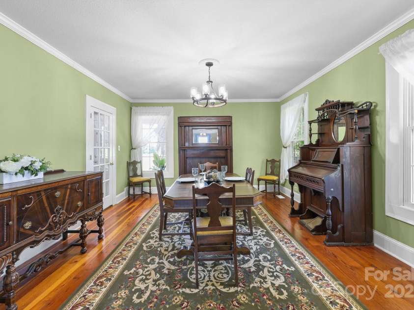 550 Woodleaf Barber Road, Cleveland, NC 27013.  MLS# CAR4274391, YatesRealty ID 658. Dining Room