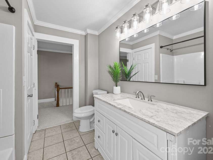 550 Woodleaf Barber Road, Cleveland, NC 27013.  MLS# CAR4274391, YatesRealty ID 658. Full Bath