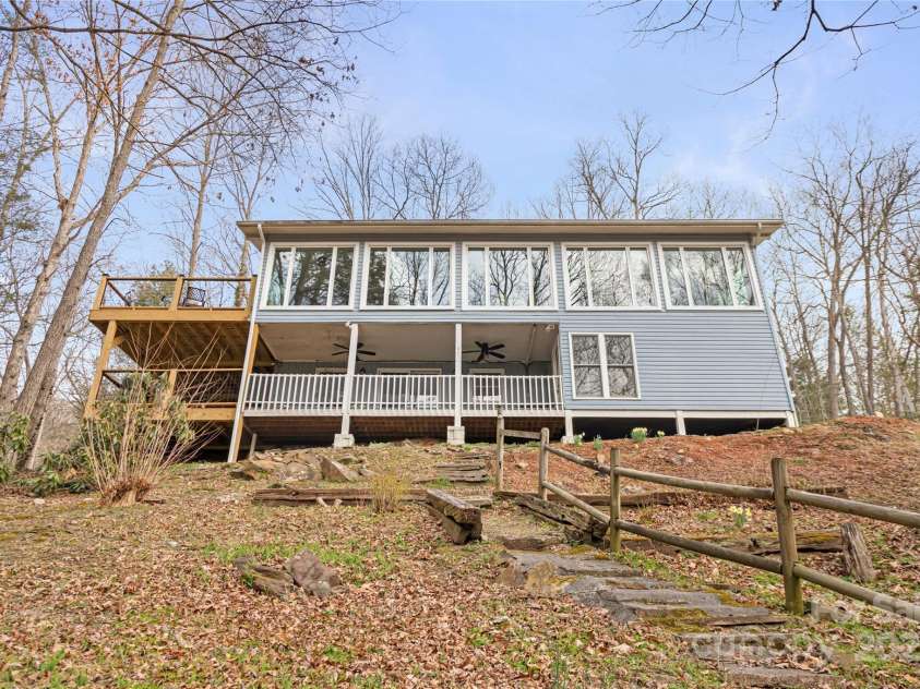 87 Medley Drive, Waynesville, NC 28785.  MLS# CAR4303300, YatesRealty ID 6580. 