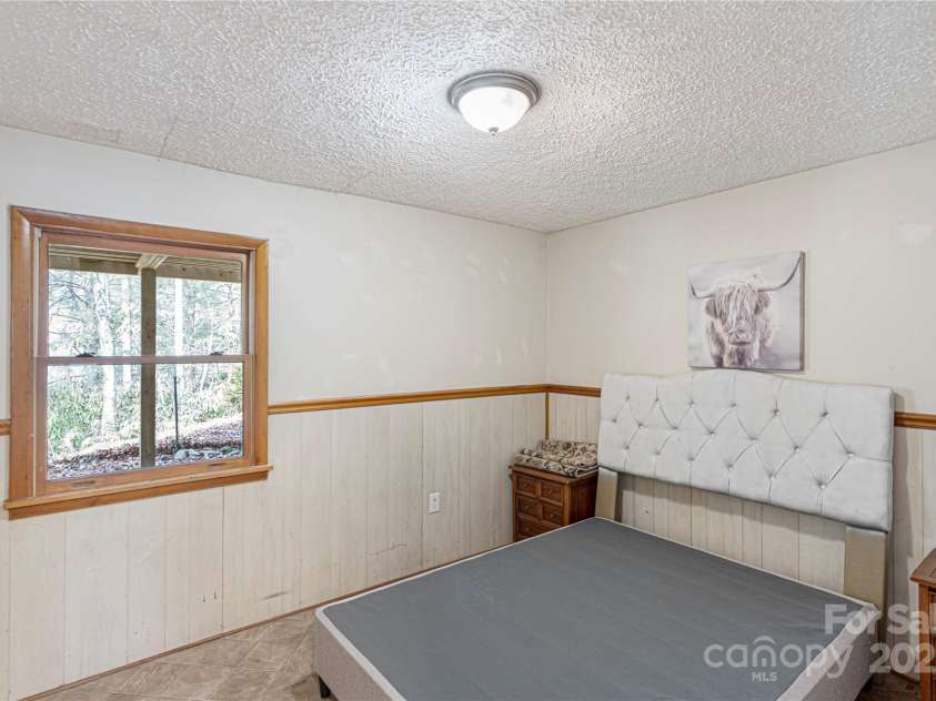 87 Medley Drive, Waynesville, NC 28785.  MLS# CAR4303300, YatesRealty ID 6580. 