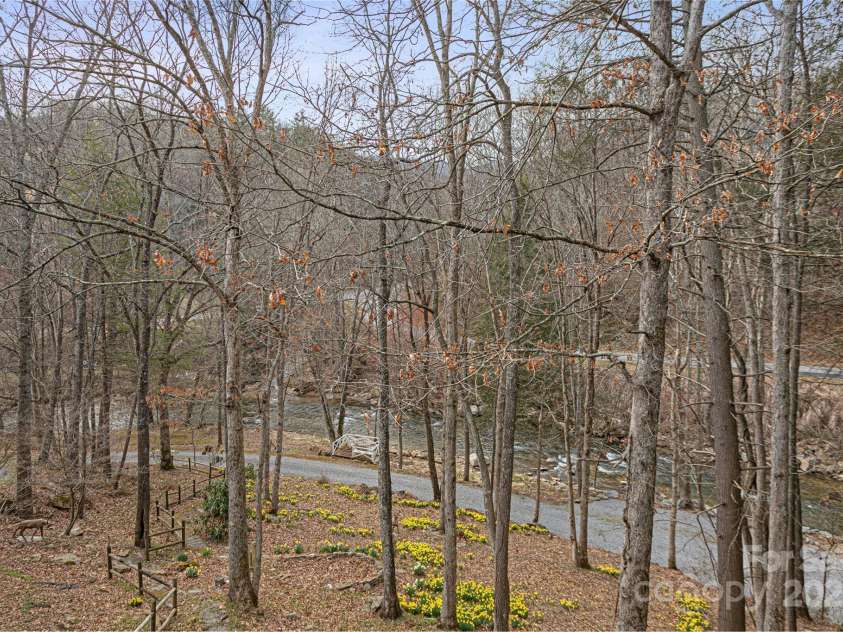 87 Medley Drive, Waynesville, NC 28785.  MLS# CAR4303300, YatesRealty ID 6580. 