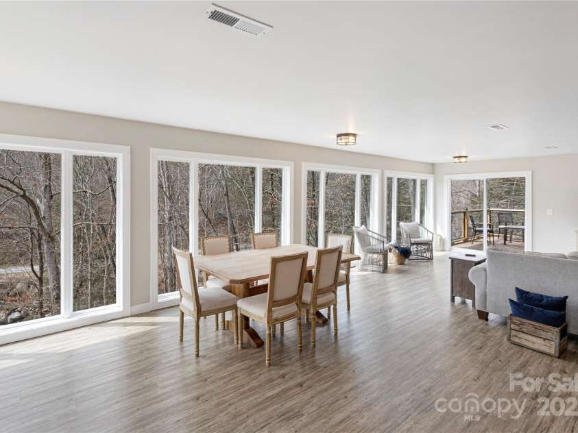 87 Medley Drive, Waynesville, NC 28785.  MLS# CAR4303300, YatesRealty ID 6580. 